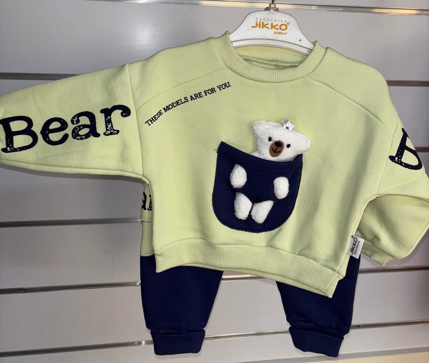 Ensemble  Bear